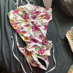 FRANKIE’S BIKINIS ONE PIECE OPEN BACK FLORAL SWIM